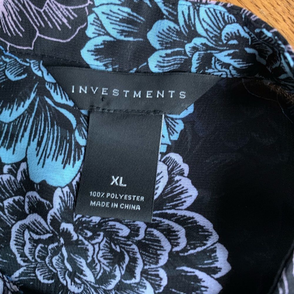 Black Sheer Fluted Sleeve Blouse Large Floral Print - Picture 7 of 10